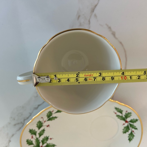 Lenox Holiday Fluted Cup and Dessert Plate Set - Picture 6 of 14